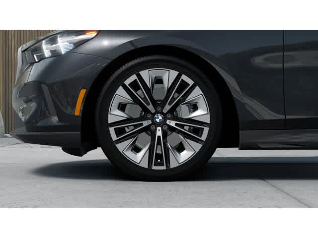 2026 BMW 5 Series 530i xDrive Sedan