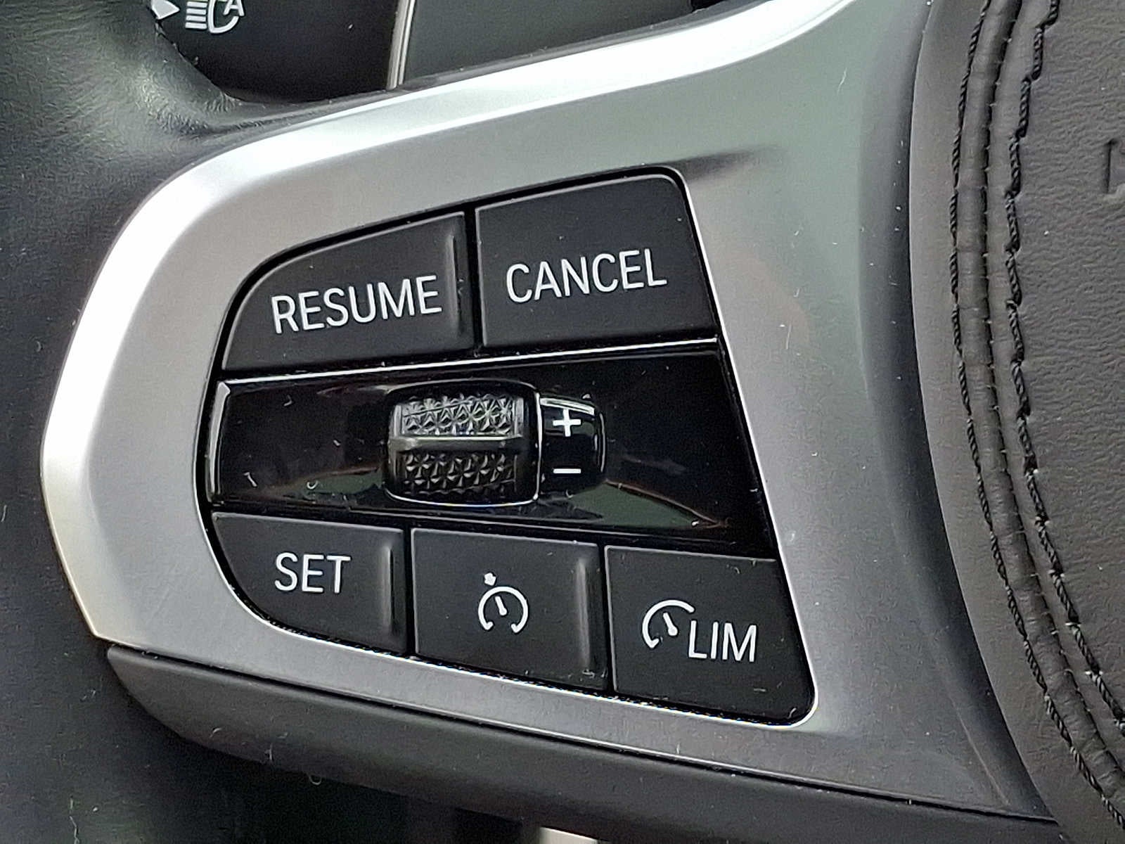 2023 BMW 5 Series 540i xDrive Sedan