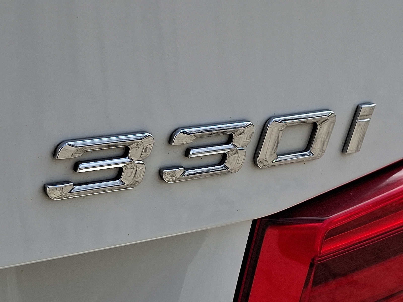 2018 BMW 3 Series 330i xDrive Sedan