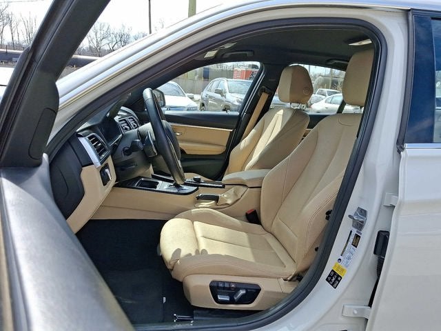 2018 BMW 3 Series 330i xDrive Sedan