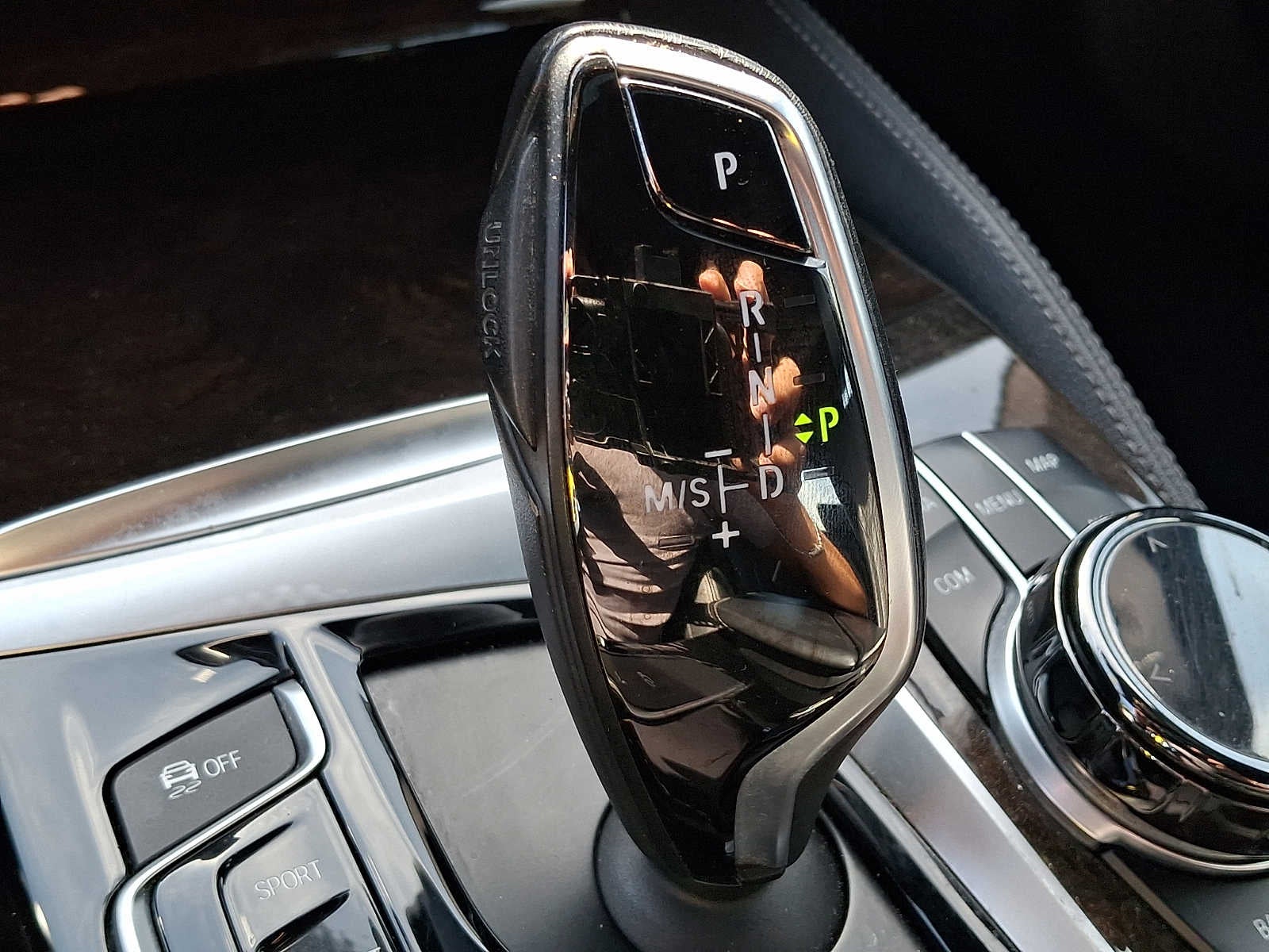 2018 BMW 5 Series 540i - Photo 16