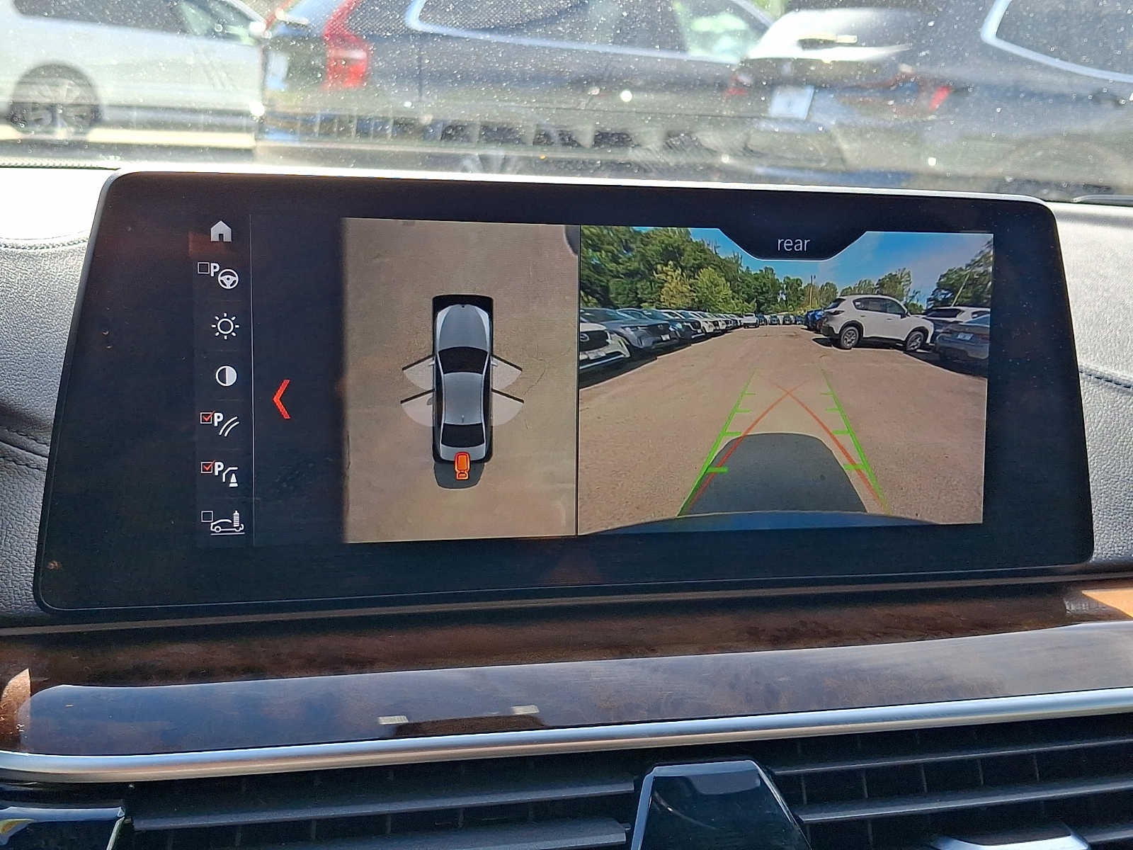 2018 BMW 5 Series 540i - Photo 18