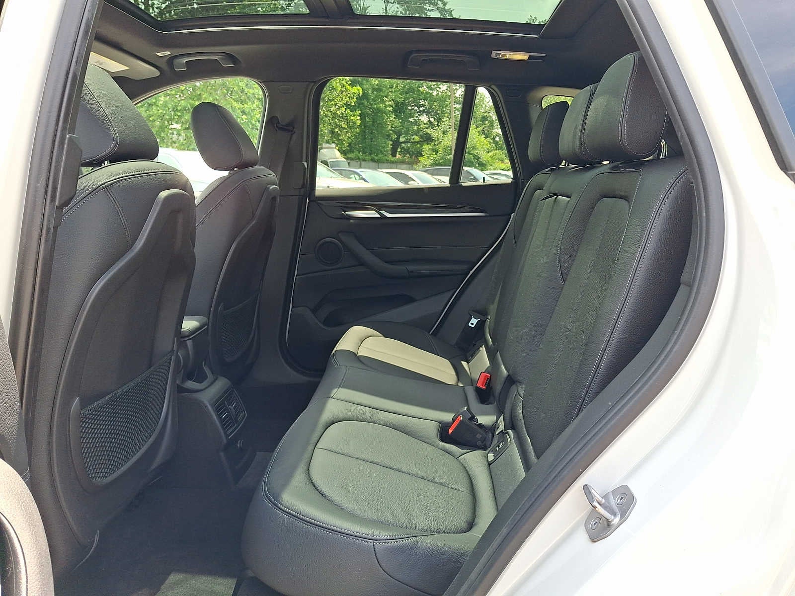 2018 BMW X1 28i - Photo 10