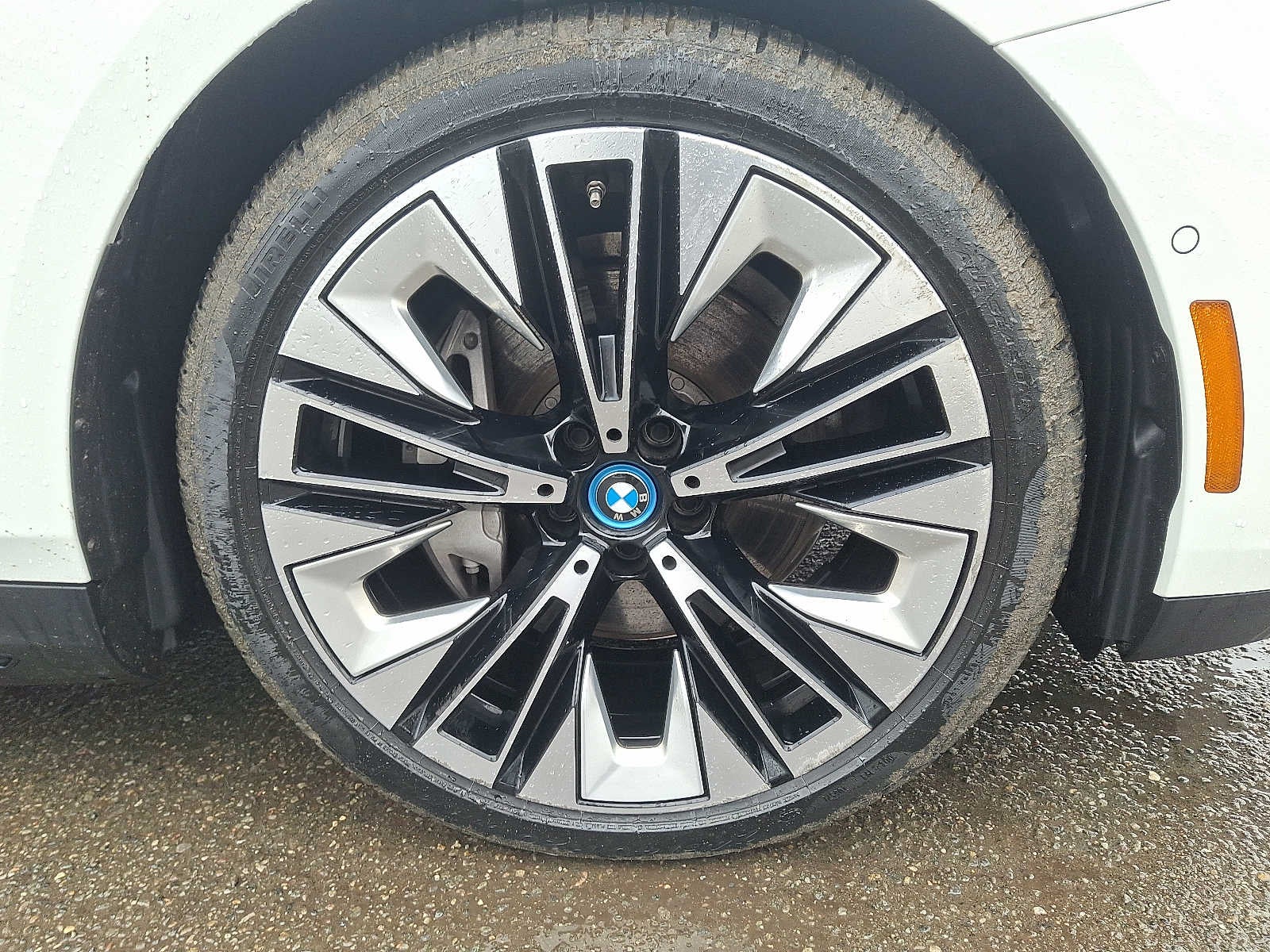 2025 BMW i5 xDrive40 Sedan