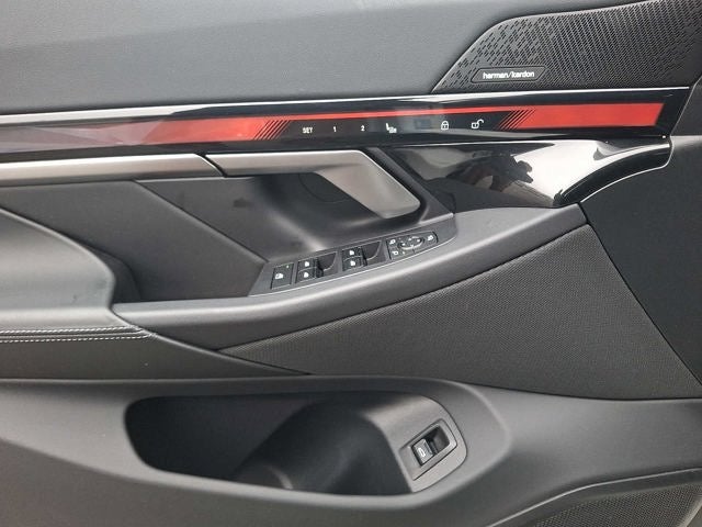 2025 BMW i5 xDrive40 Sedan