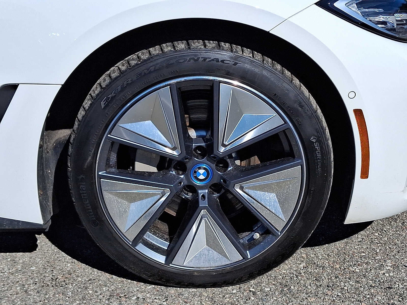 2024 BMW i4 40 - Photo 8
