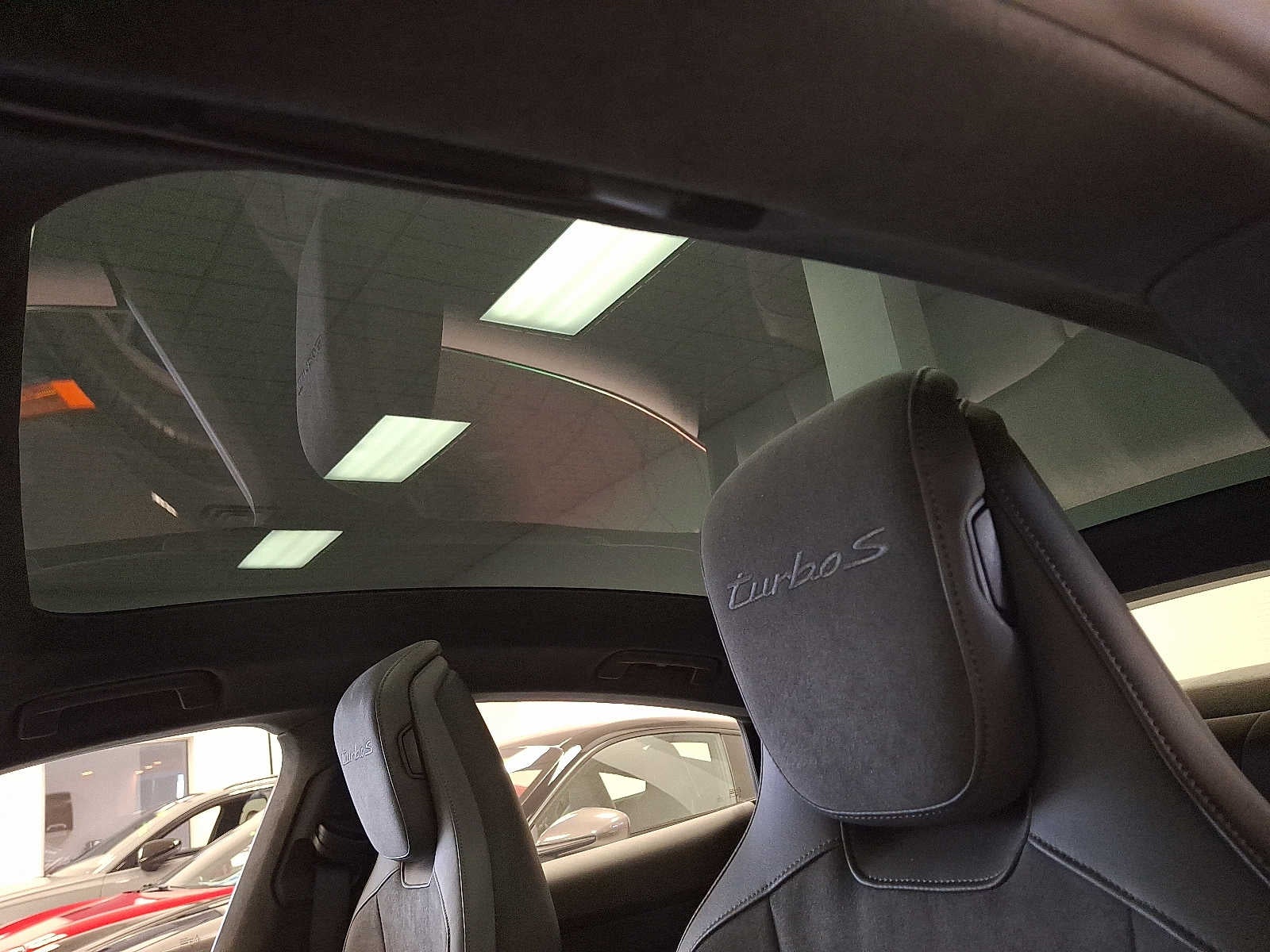 2021 Porsche Taycan Turbo S AWD