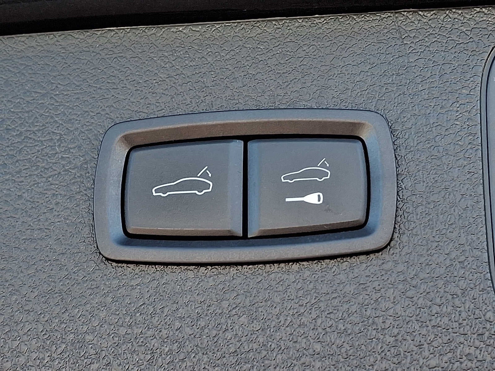2024 Porsche Macan S AWD