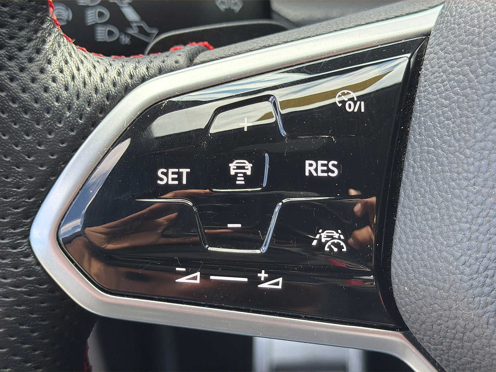 2023 Volkswagen Golf GTI 2.0T S DSG