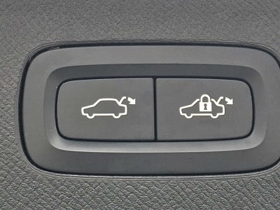 2020 Volvo XC90 T5 AWD Momentum 7 Passenger