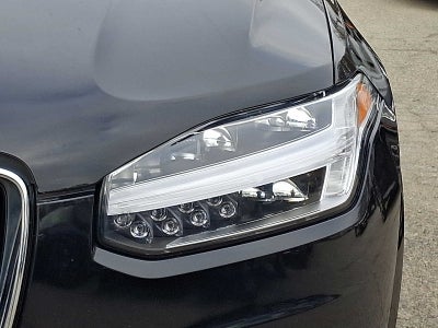 2020 Volvo XC90 T5 AWD Momentum 7 Passenger